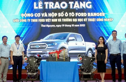 Ford Việt Nam tặng động cơ và hộp số Ranger cho 6 trường đại học và cao đẳng